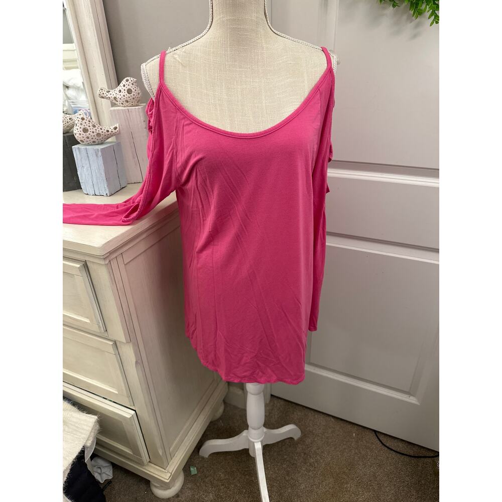e.Luna Suze 2X Bright Pink Blouse with birdcage Sleeves